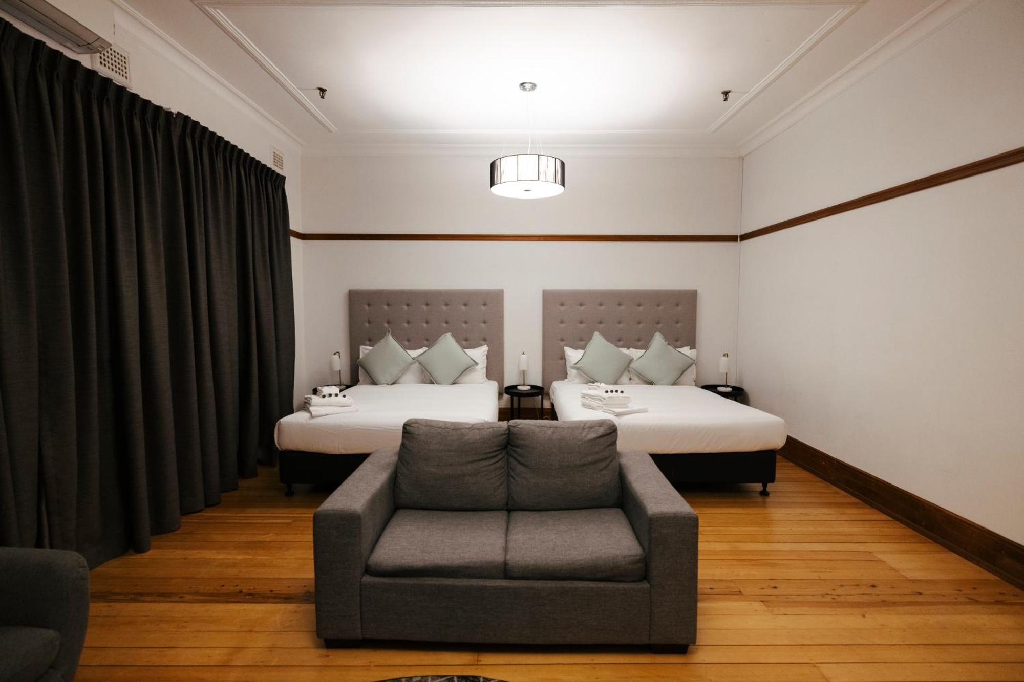 Guildford Hotel Buitenkant foto