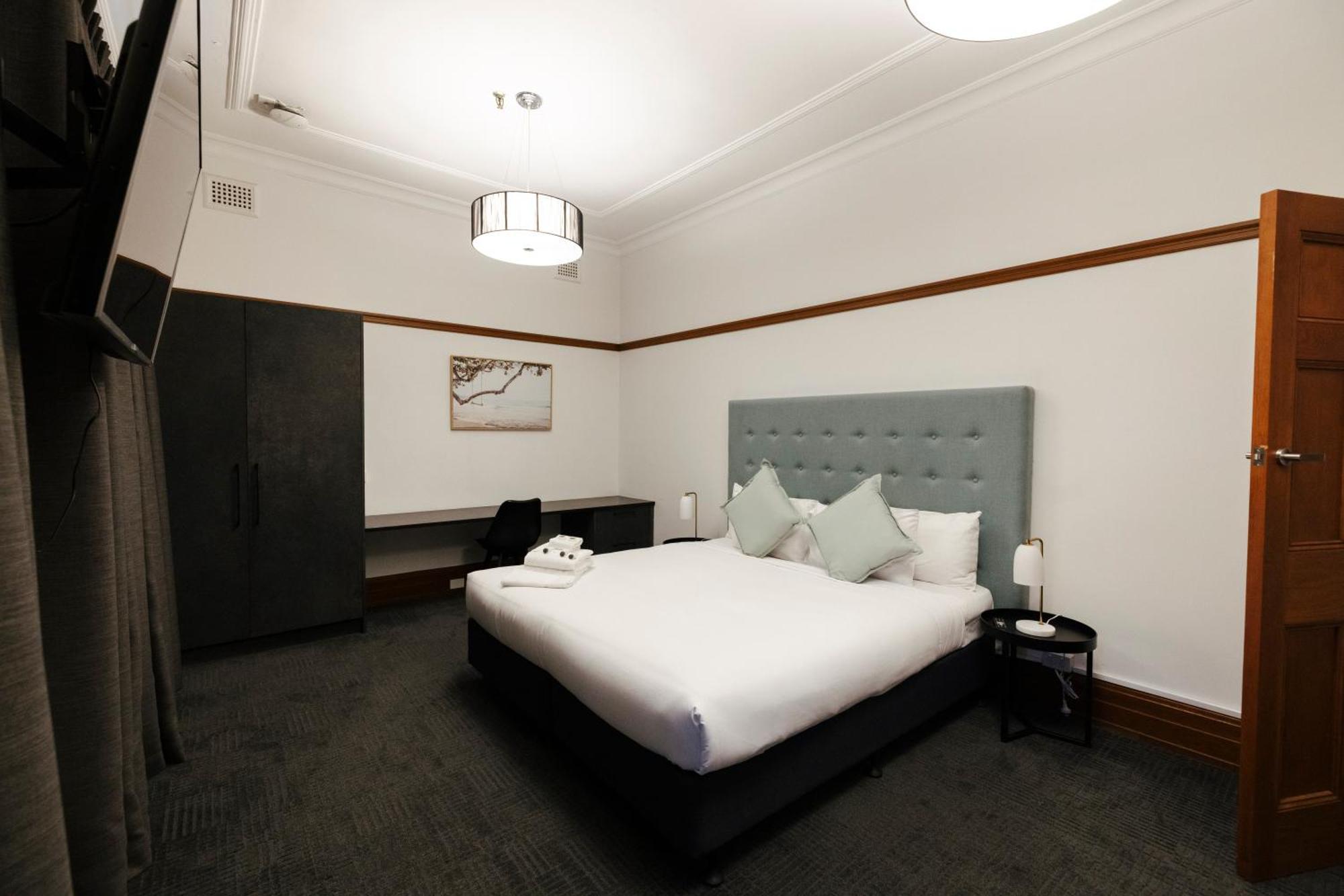 Guildford Hotel Buitenkant foto