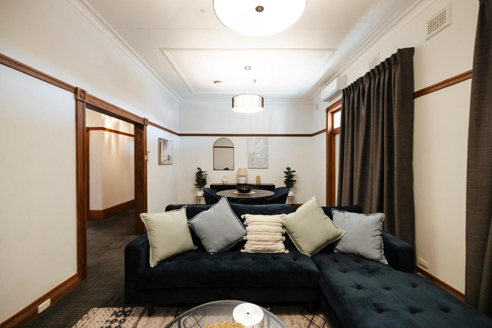 Guildford Hotel Buitenkant foto